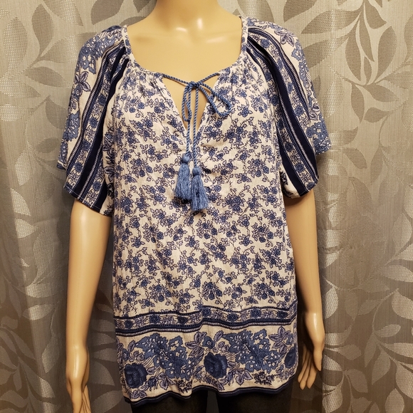 Lucky Brand Tops - ❤ 5/$25 Lucky Brand Floral Boho Blouse